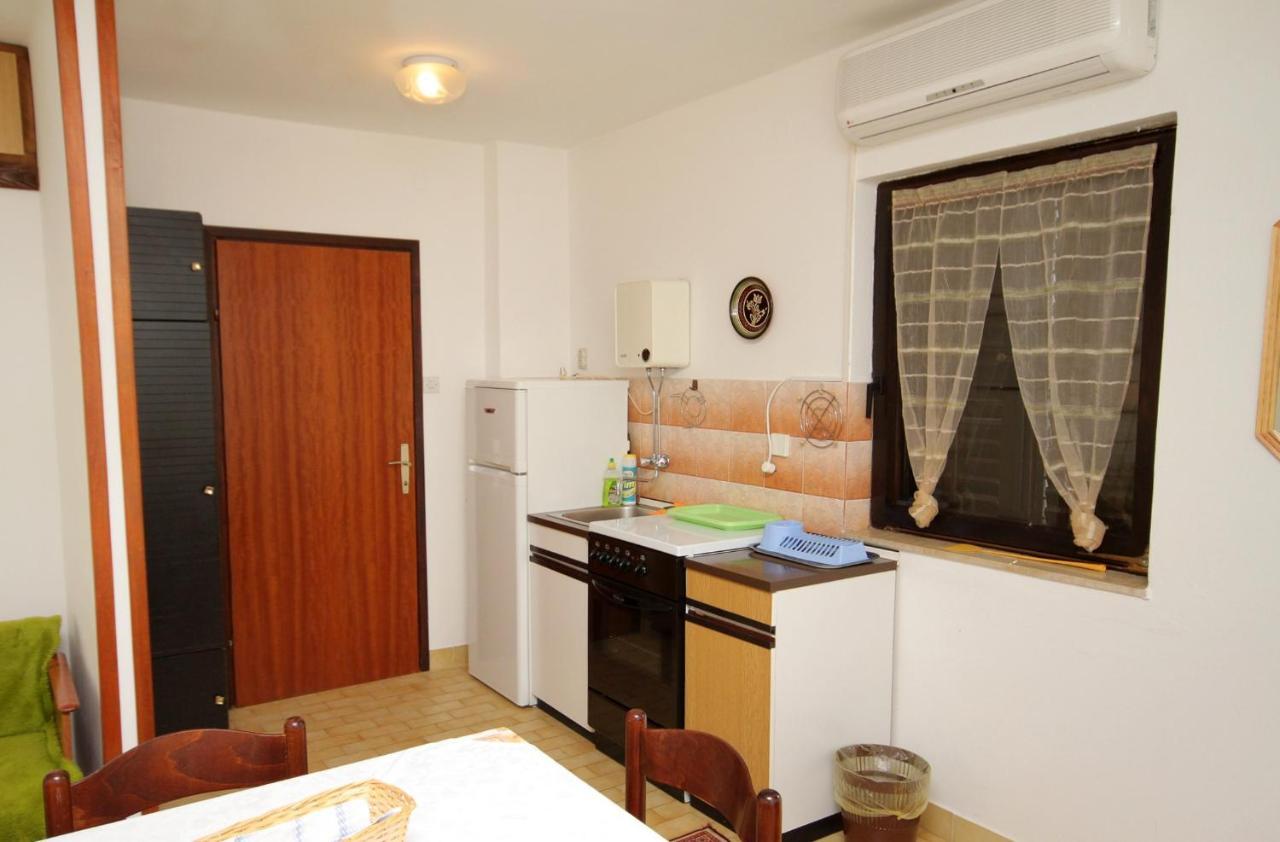 Apartment Krk 5318A Крк Экстерьер фото
